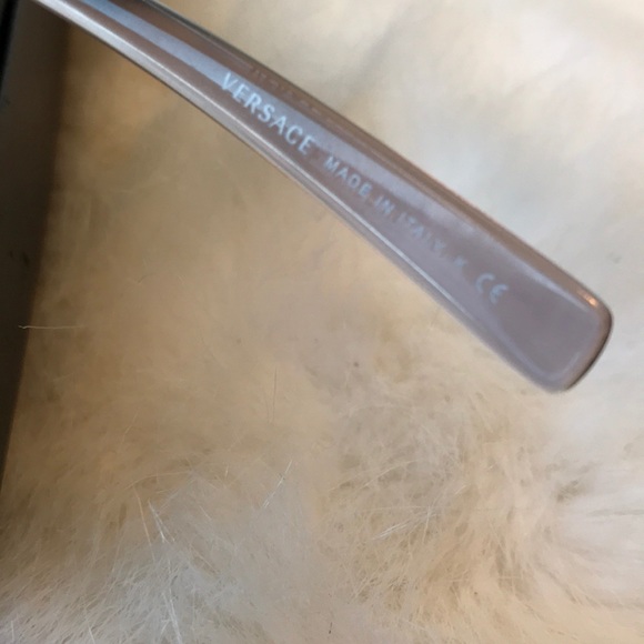 Versace Women’s Sunglasses - Picture 4 of 6